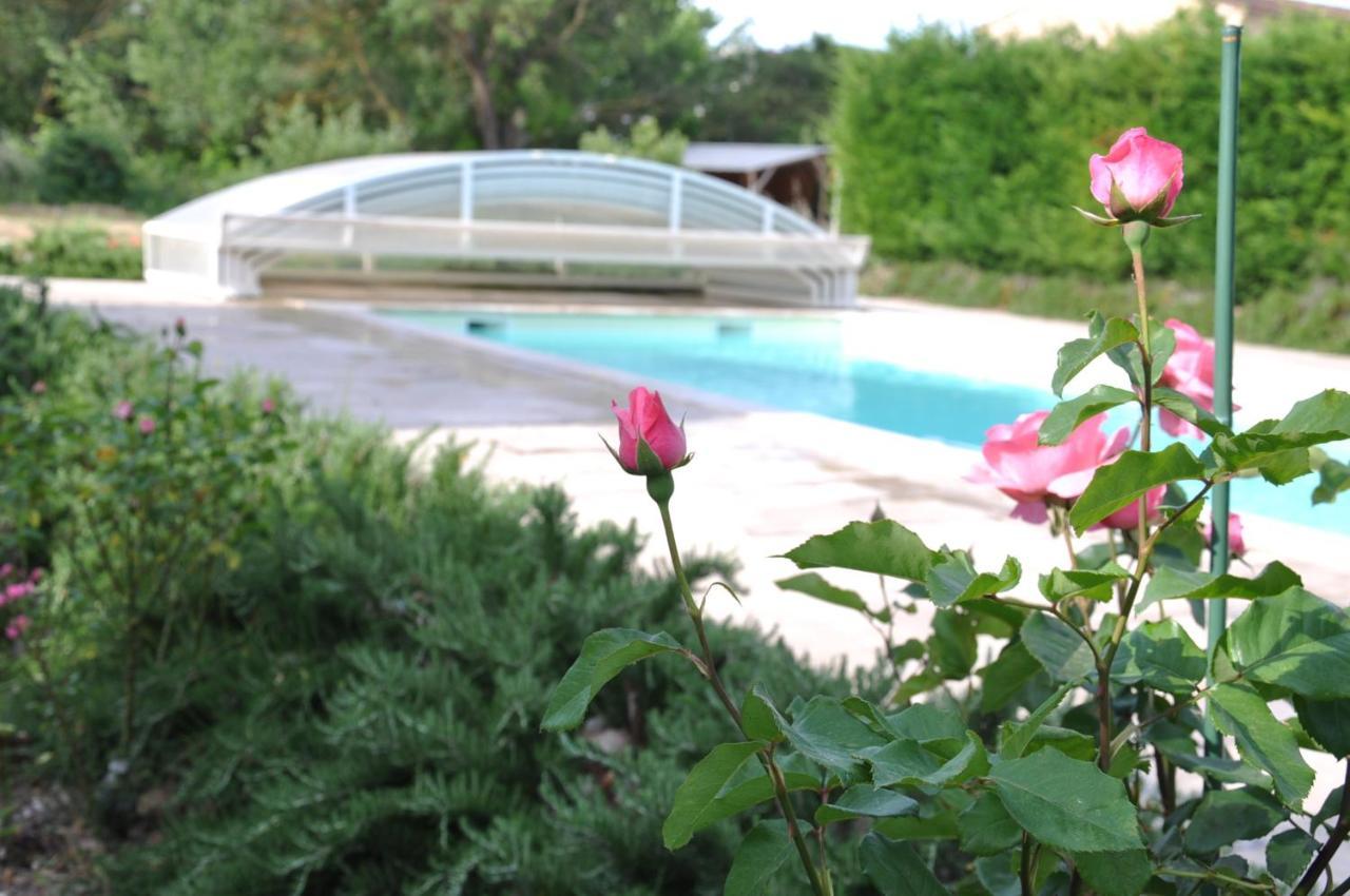 La Ferme De Tonton Jules 2 Hotel Entraigues-sur-la-Sorgue Exterior foto
